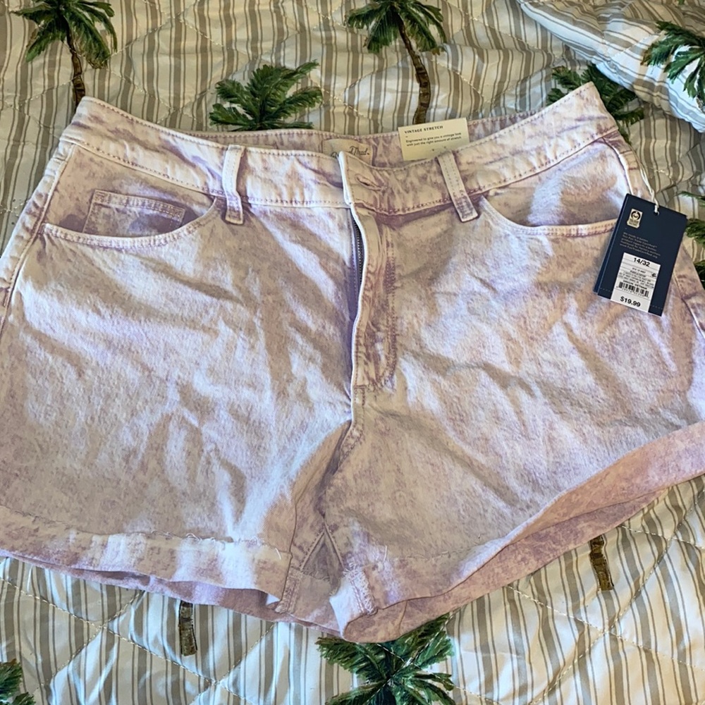*NWT* Universal Thread Purple Shorts